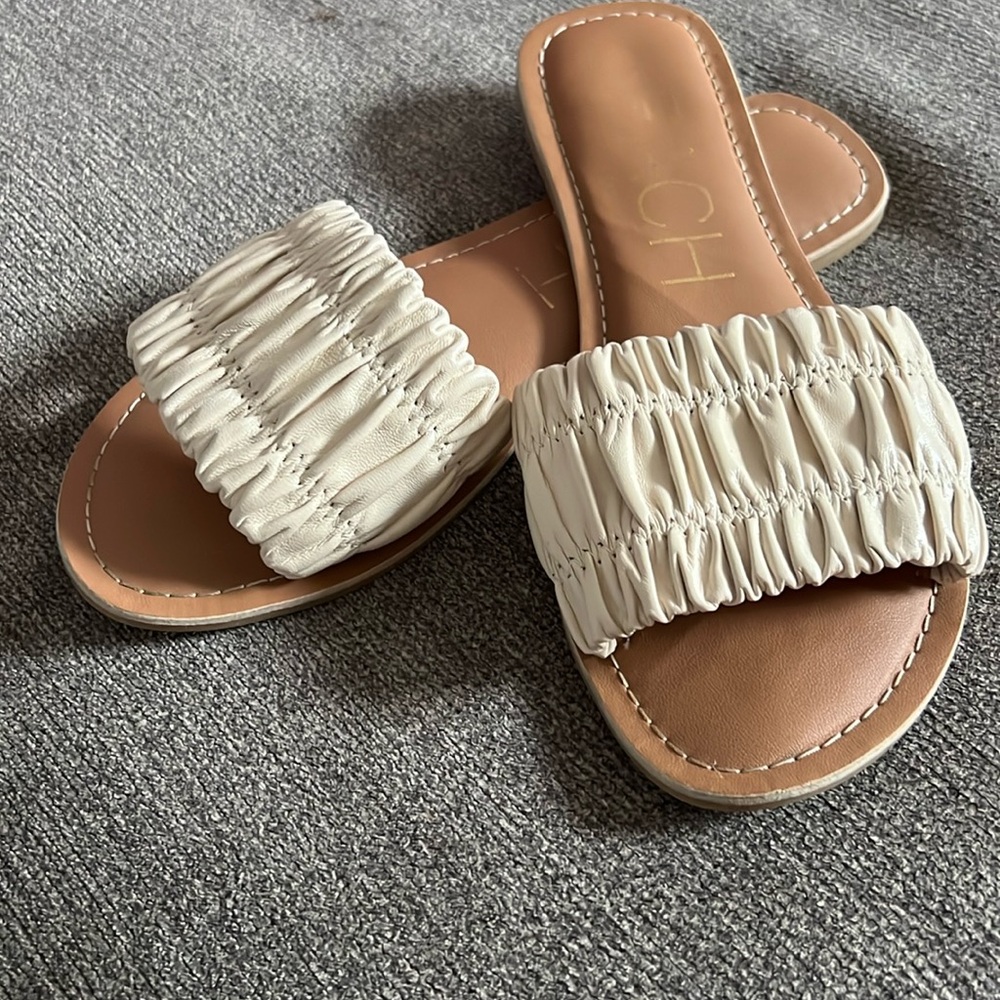 Beach by Matisse cream Leather Ruched Channel Sandal Slides Women's 8